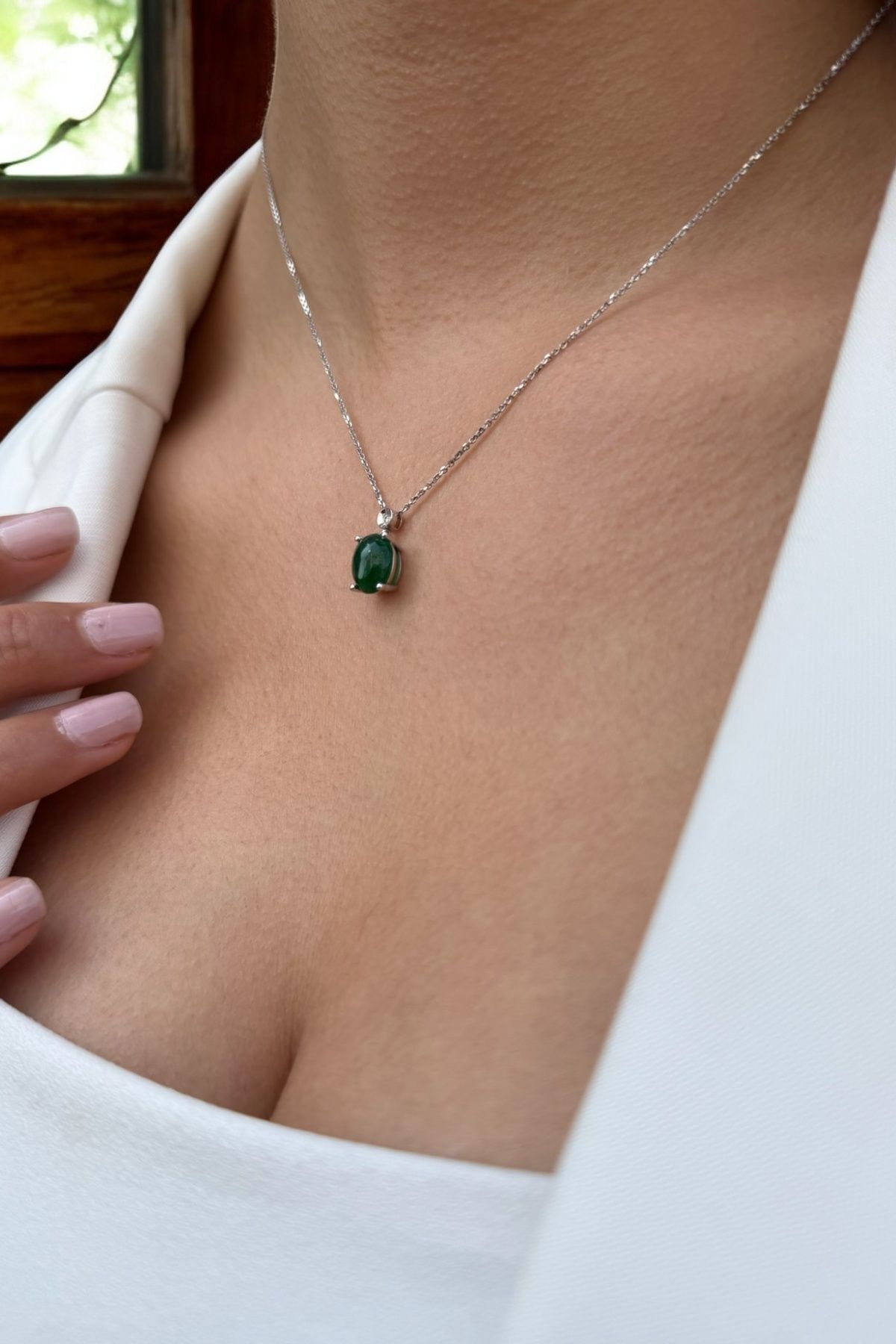 14 AYAR 2,54 CT ZÜMRÜT TAŞLI VE PIRLANTA TAŞLI ALTIN KOLYE
