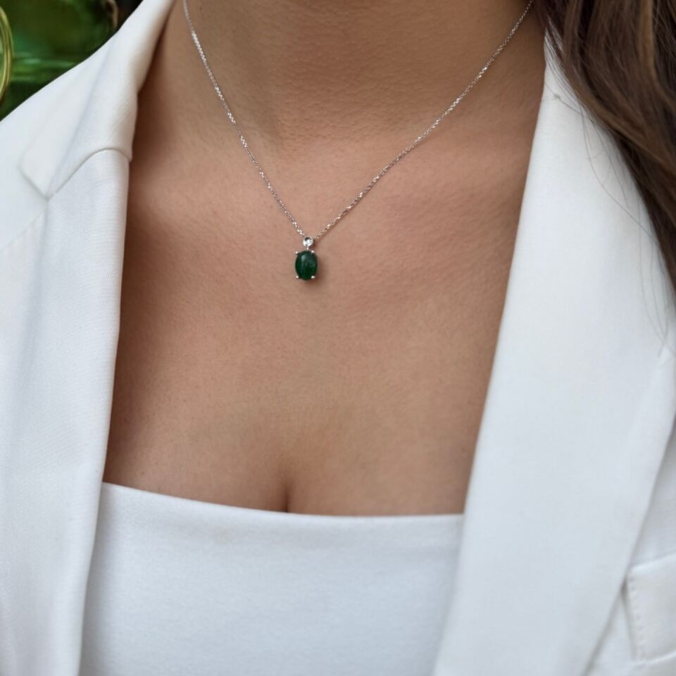 14 AYAR 2,54 CT ZÜMRÜT TAŞLI VE PIRLANTA TAŞLI ALTIN KOLYE