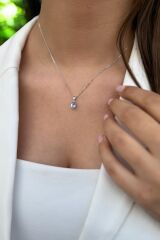 14 AYAR 1,27 CT AQUAMARİN TAŞLI VE PIRLANTA TAŞLI ALTIN KOLYE