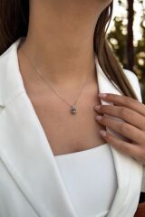 14 AYAR 3,04 CT MİSTİK TOPAZ VE PIRLANTA TAŞLI ALTIN KOLYE
