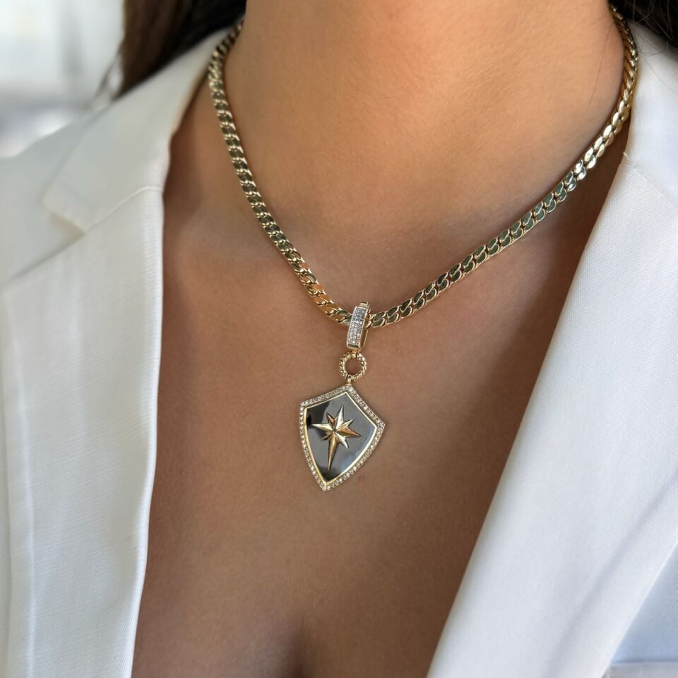 14 AYAR KUTUPYILDIZI FİGÜRLÜ SİYAH MİNELİ KALKAN KOLYE UCU