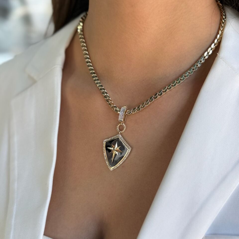 14 AYAR KUTUPYILDIZI FİGÜRLÜ SİYAH MİNELİ KALKAN KOLYE UCU