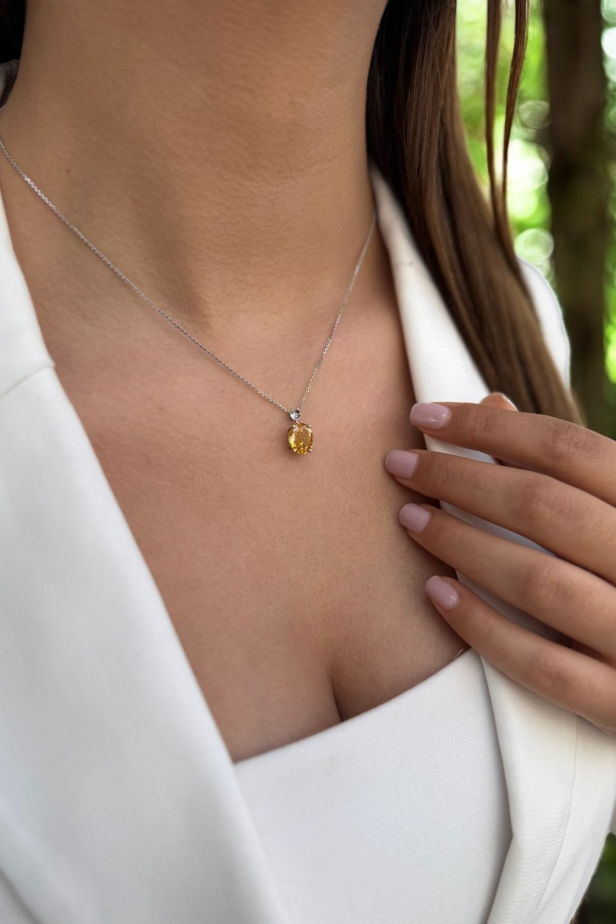 14 AYAR 6,62 CT FANCY SARI SAFİR VE PIRLANTA TAŞLI ALTIN KOLYE