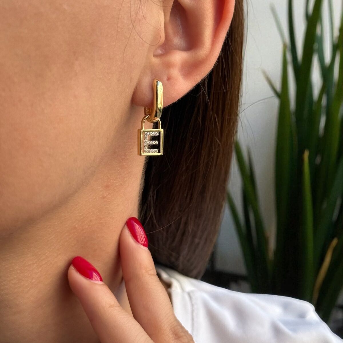 14 AYAR E HARFİ ÖZEL TASARIM İTALYAN KÜPE