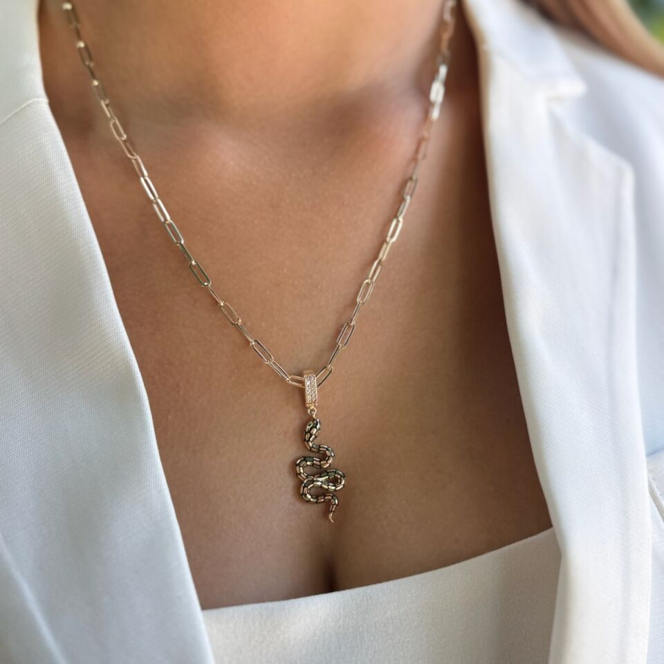 14 AYAR ÖZEL KİLİTLİ SİYAH MİNELİ YILAN KOLYE