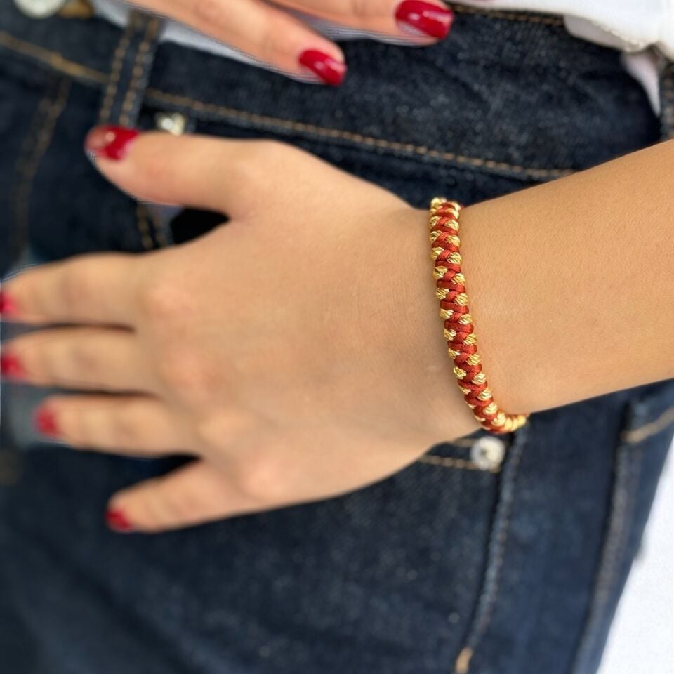 22 AYAR ÖZEL TASARIM DORİKA TOPLAR İLE ÖRÜLMÜŞ BİLEKLİK