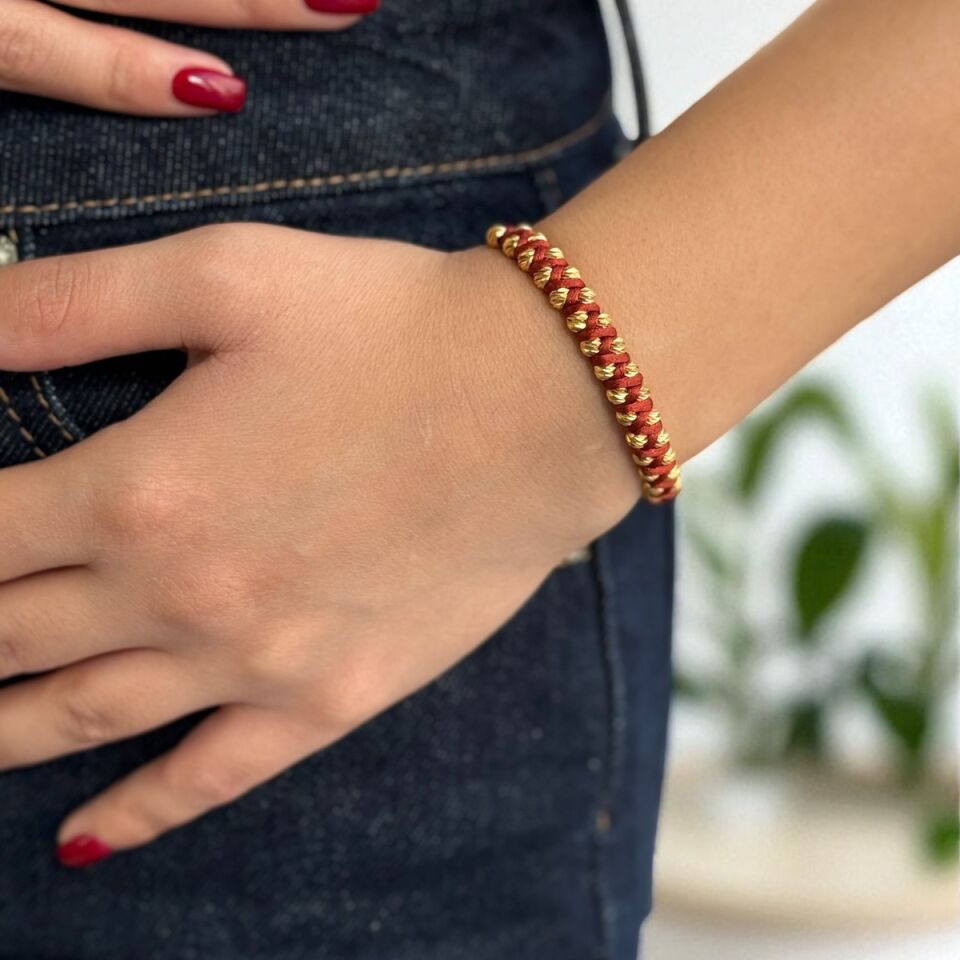 22 AYAR ÖZEL TASARIM DORİKA TOPLAR İLE ÖRÜLMÜŞ BİLEKLİK