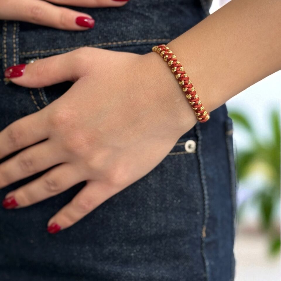 22 AYAR ÖZEL TASARIM DORİKA TOPLAR İLE ÖRÜLMÜŞ BİLEKLİK