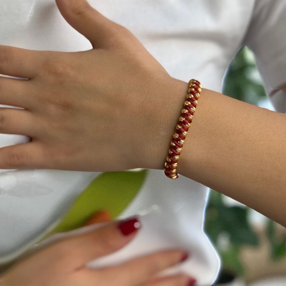 22 AYAR ÖZEL TASARIM DORİKA TOPLAR İLE ÖRÜLMÜŞ BİLEKLİK