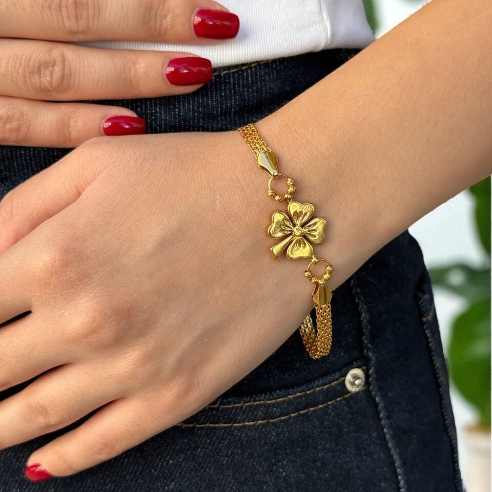 22 AYAR YONCA FİGÜRLÜ BİLEKLİK