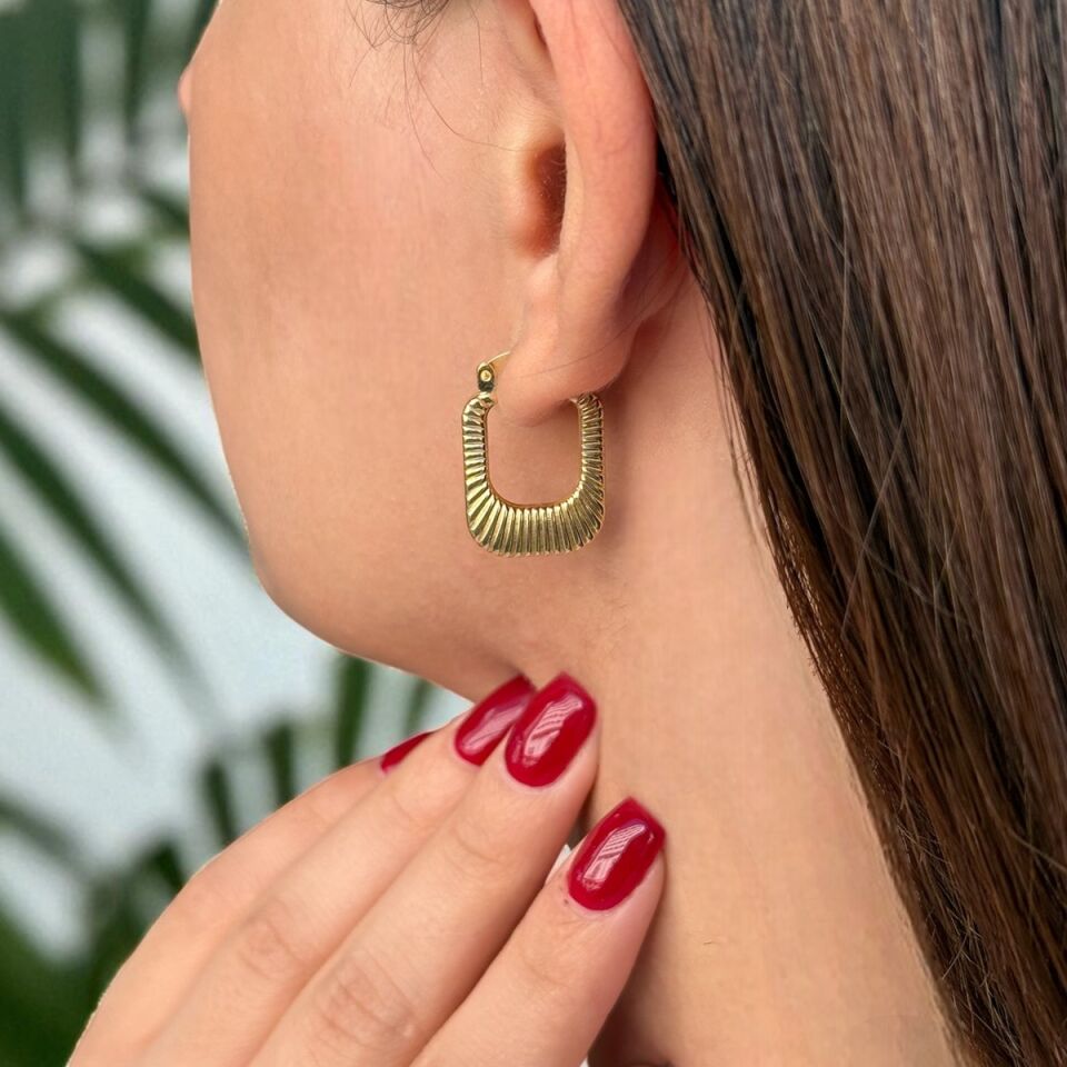 14 AYAR ÜZERİ ÇİZGİLİ DİKDÖRTGEN KÜPE