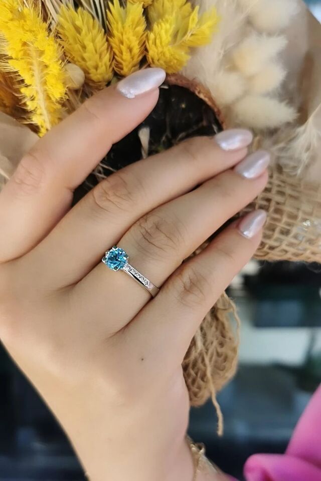14 Ayar 1,01 Ct Aquamarine Ve 0,15 Ct Pırlanta Taşlı Altın Yüzük 12
