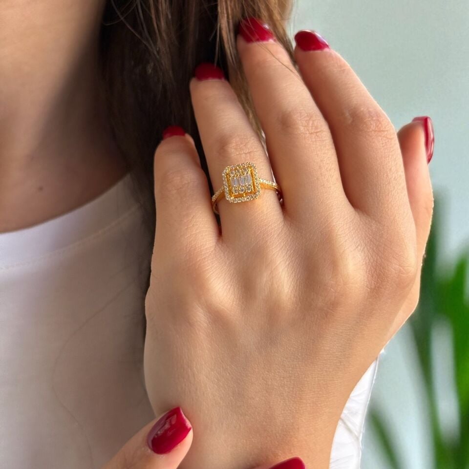 22 AYAR BAGET TAŞLI YÜZÜK