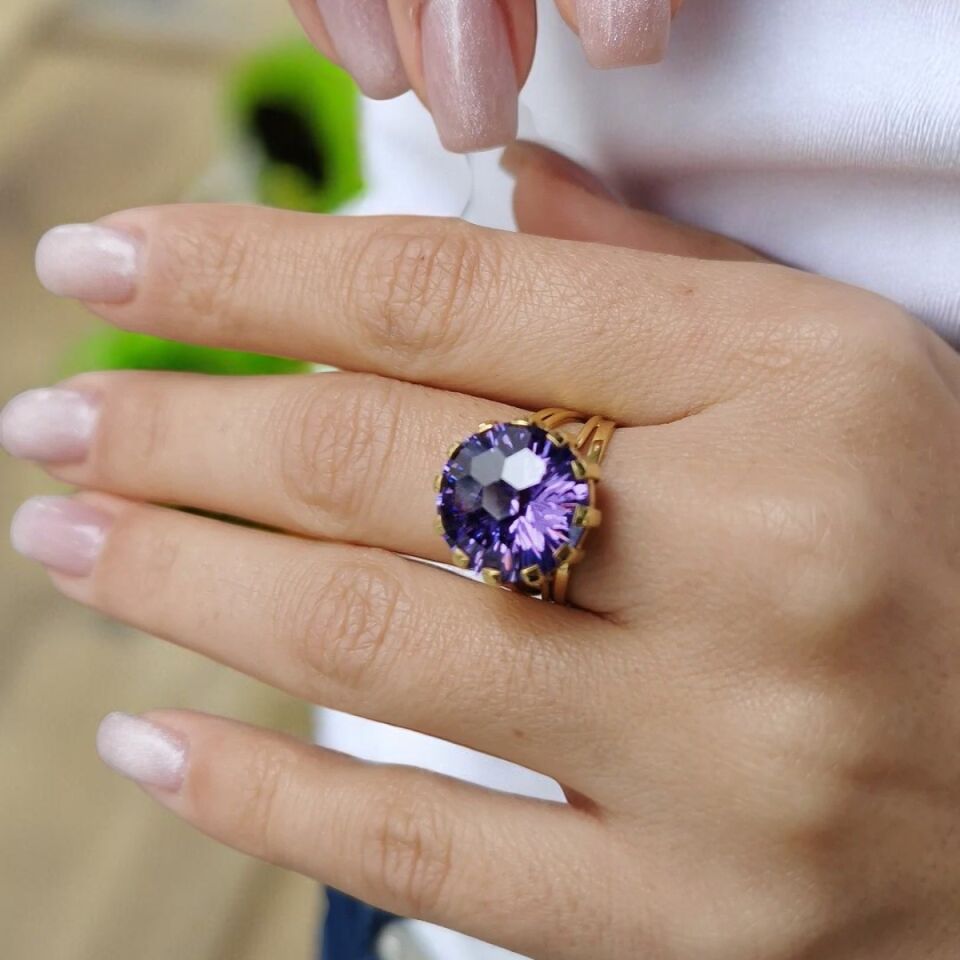 14 AYAR KRİSTAL AMETİST RENGİ TAŞLI ALTIN YÜZÜK