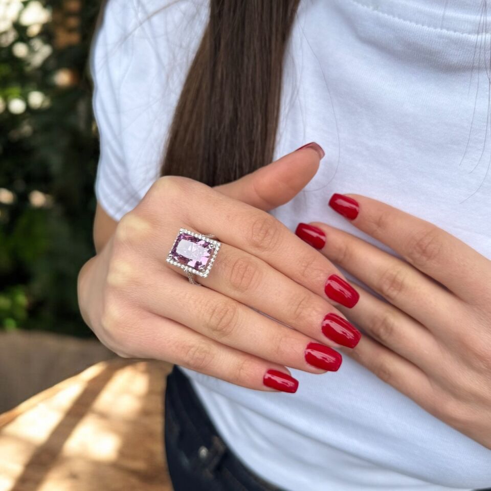 14 AYAR ÖZEL TASARIM STARCUT KESİM TAŞLI ALTIN YÜZÜK