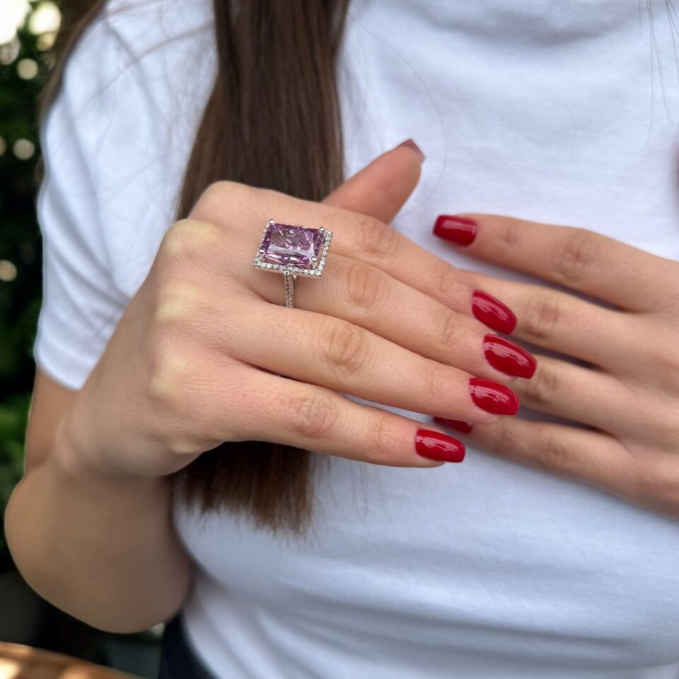 14 AYAR ÖZEL TASARIM STARCUT KESİM TAŞLI ALTIN YÜZÜK