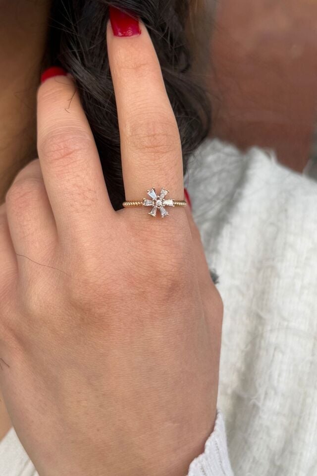 14 AYAR ÖZEL TASARIM BAGET TAŞLI KARTANESİ ALTIN YÜZÜK