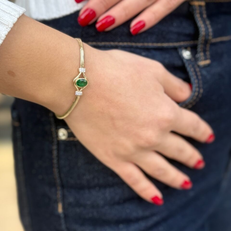 14 AYAR KRİSTAL YEŞİL TAŞLI BİLEKLİK