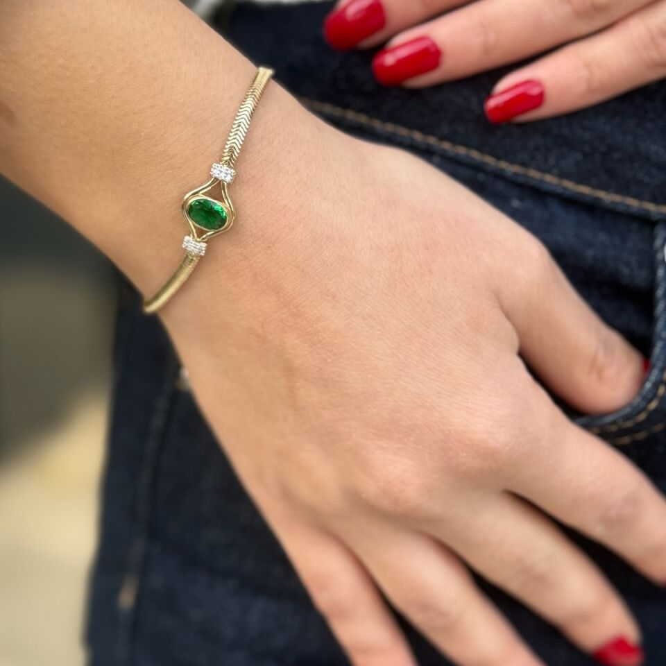 14 AYAR KRİSTAL YEŞİL TAŞLI BİLEKLİK