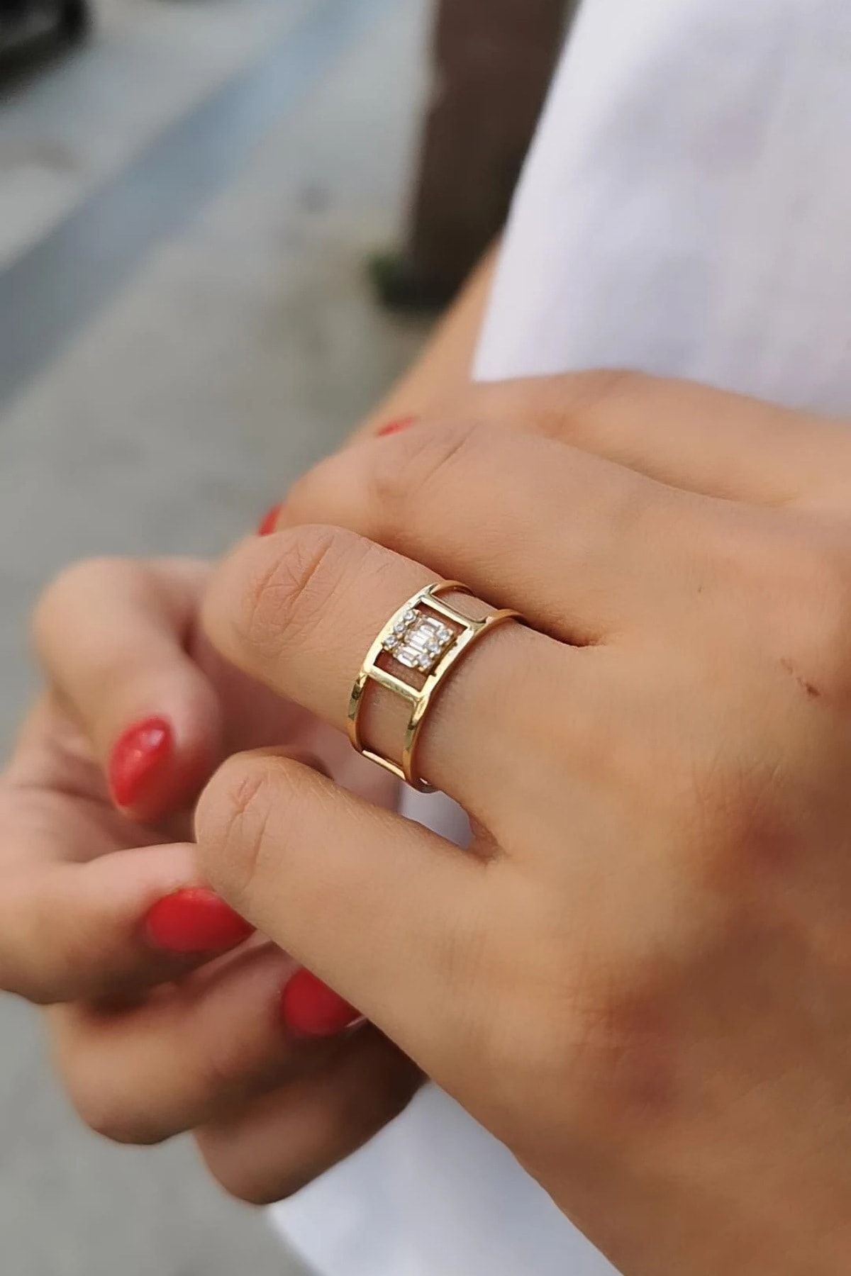 14 Ayar Baget Altın Yüzük