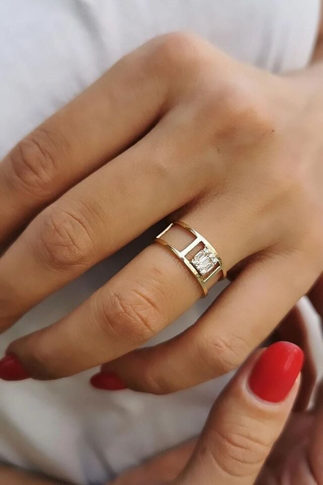 14 Ayar Baget Altın Yüzük