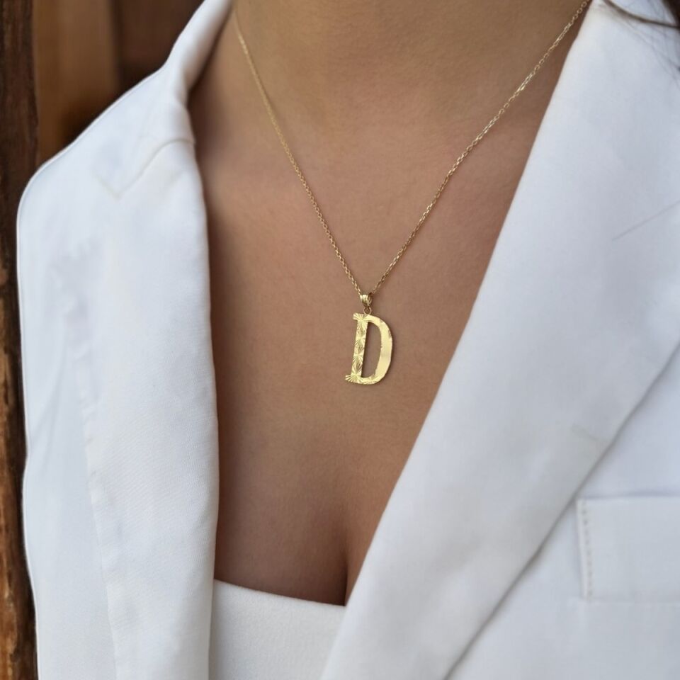14 AYAR LAZERLİ D HARFİ ALTIN KOLYE