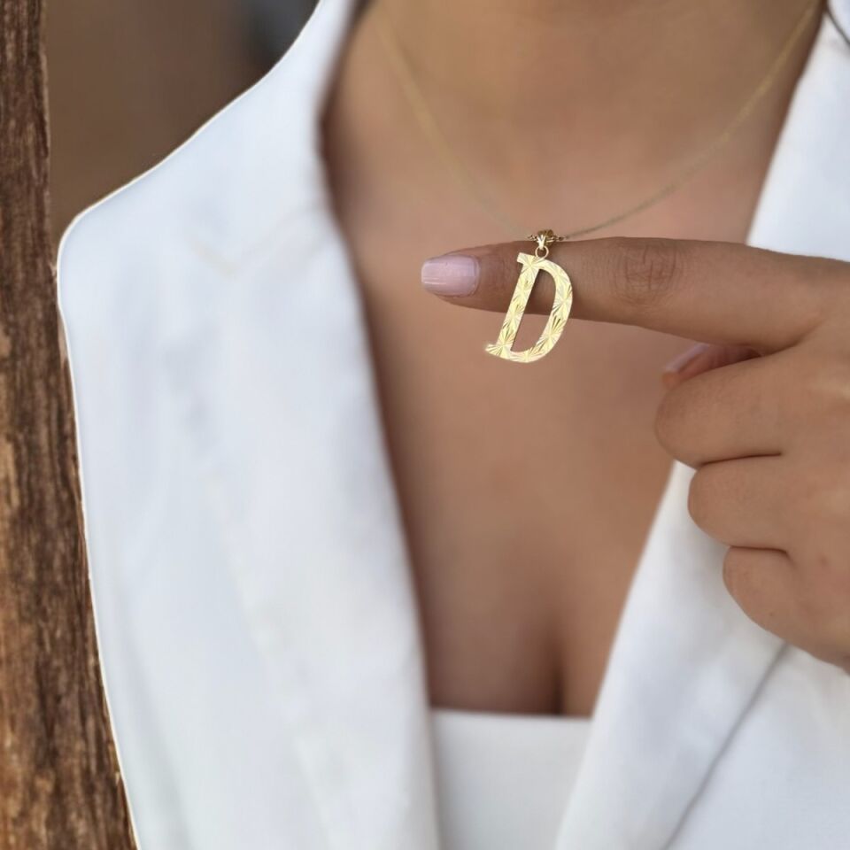 14 AYAR LAZERLİ D HARFİ ALTIN KOLYE