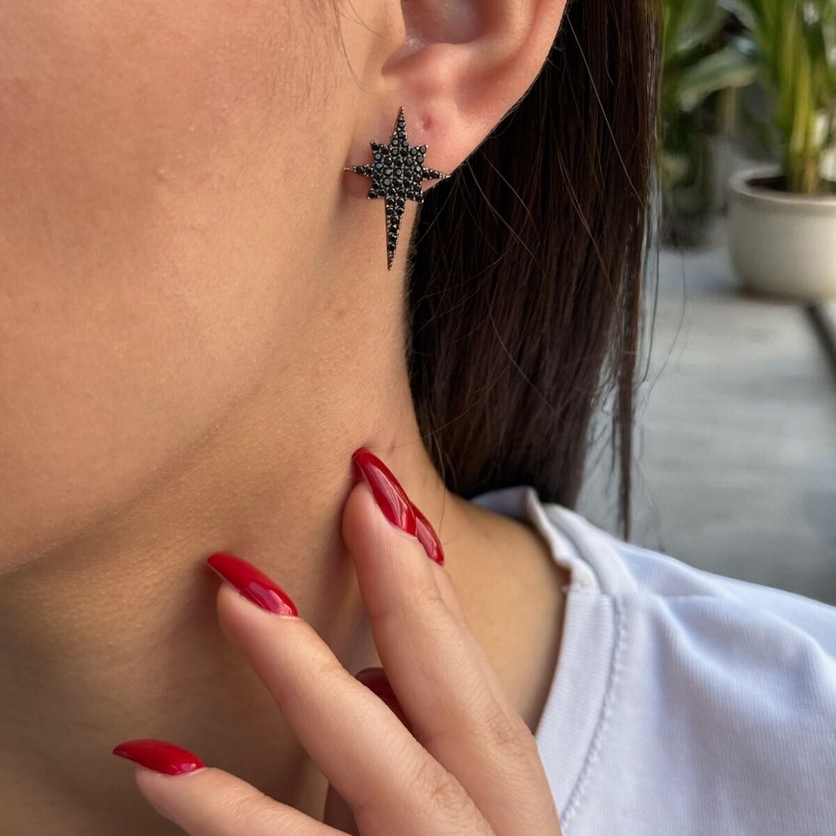 14 AYAR ROSE RENGİ SİYAH TAŞLI KUTUPYILDIZI KÜPE