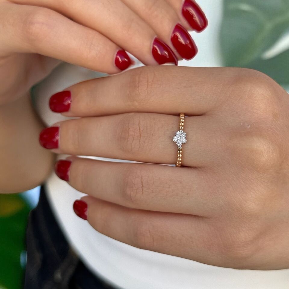 14 AYAR ROSE RENGİ ORTASI ÇİÇEK MODELİ ALTIN YÜZÜK