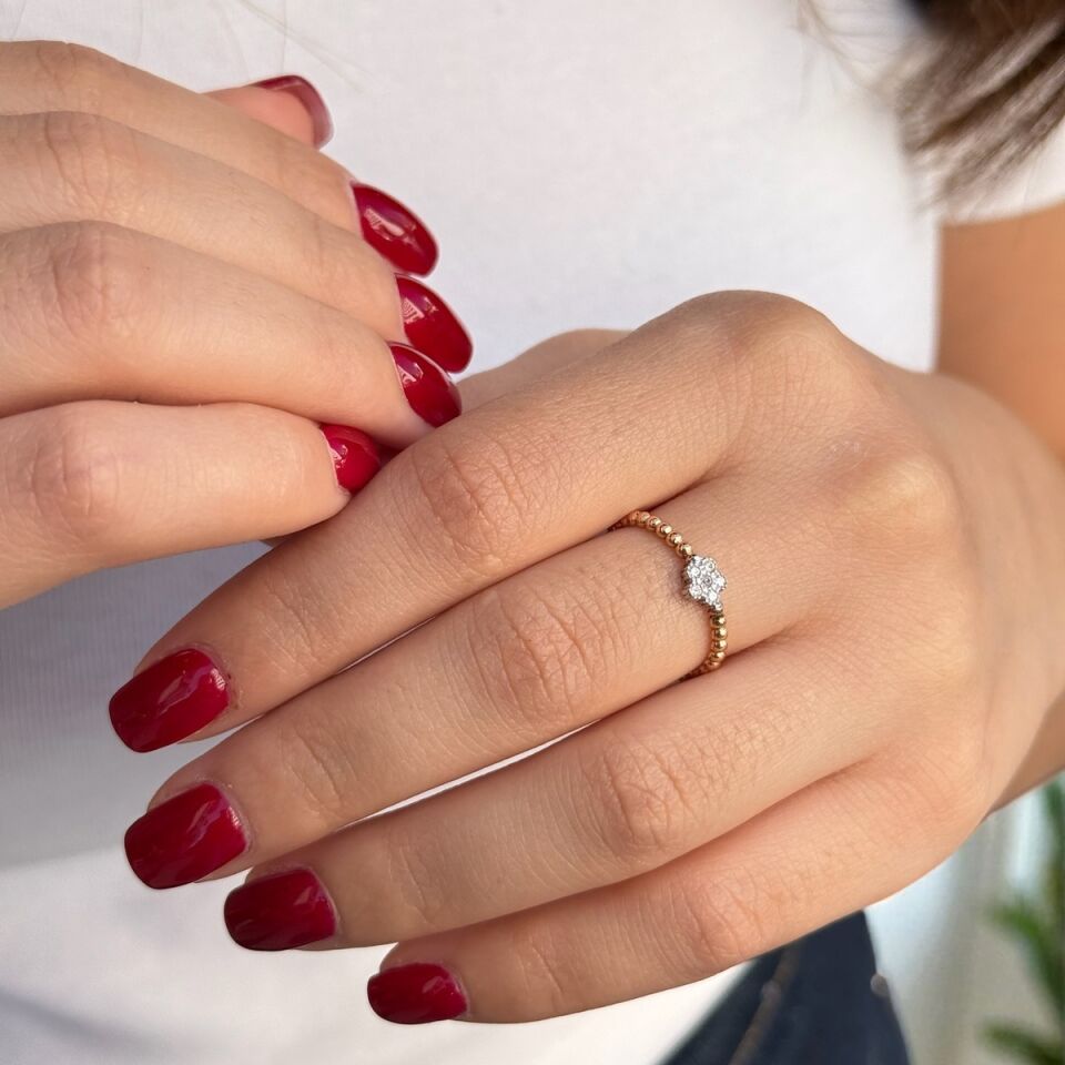 14 AYAR ROSE RENGİ ORTASI ÇİÇEK MODELİ ALTIN YÜZÜK