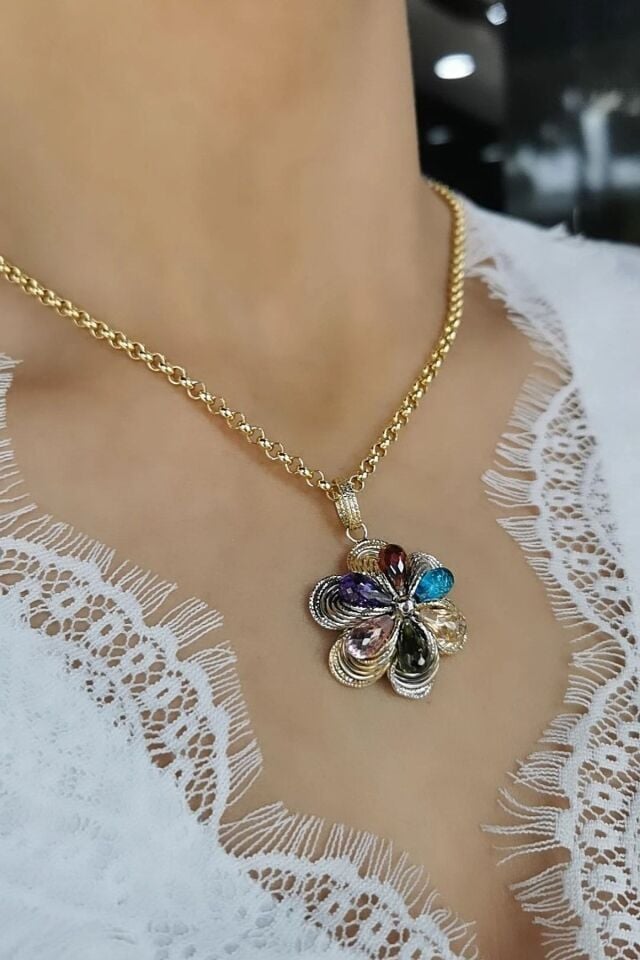 14 Ayar Kristal Taşlı Altın Kolye