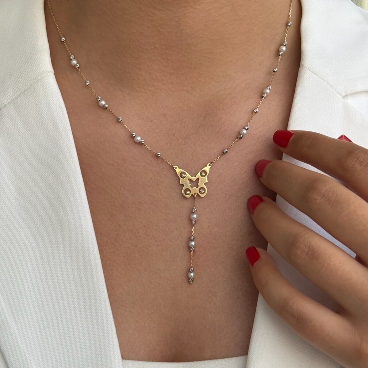 14 Ayar İncili Dorikalı Altın Kelebek Kolye