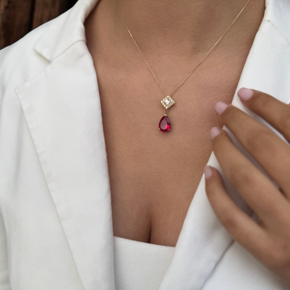 14 Ayar Kristal Yakut Taşlı El Yapımı Altın Kolye