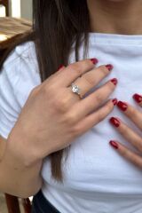 14 AYAR 1,48 CT BEYAZ SAFİR TAŞLI 0,11 CT PIRLANTA TAŞLI YÜZÜK 16