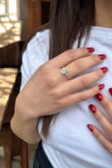 14 AYAR 1,48 CT BEYAZ SAFİR TAŞLI 0,11 CT PIRLANTA TAŞLI YÜZÜK 16