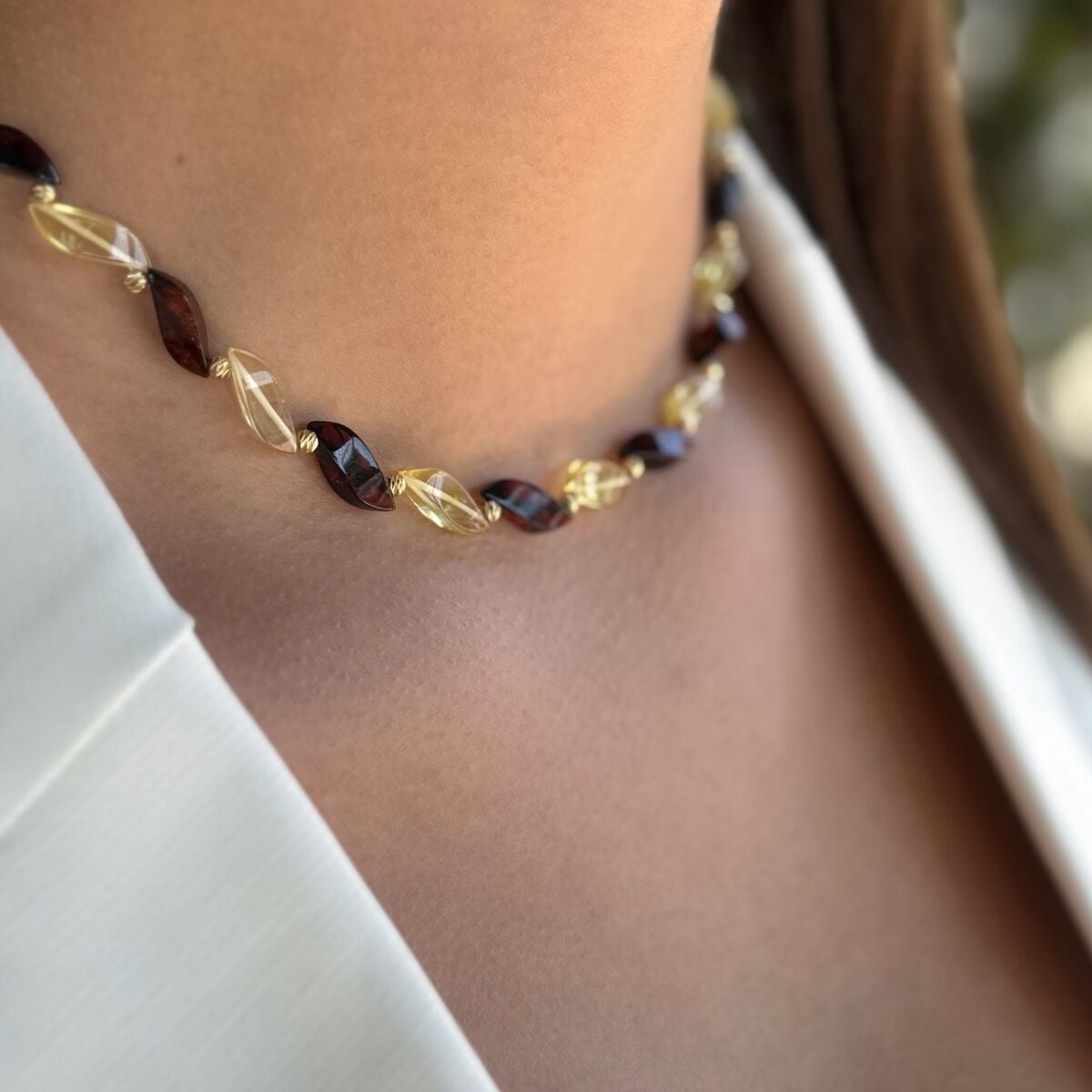 14 AYAR KEHRİBAR VE ALTIN TOPLU TASARIM KOLYE