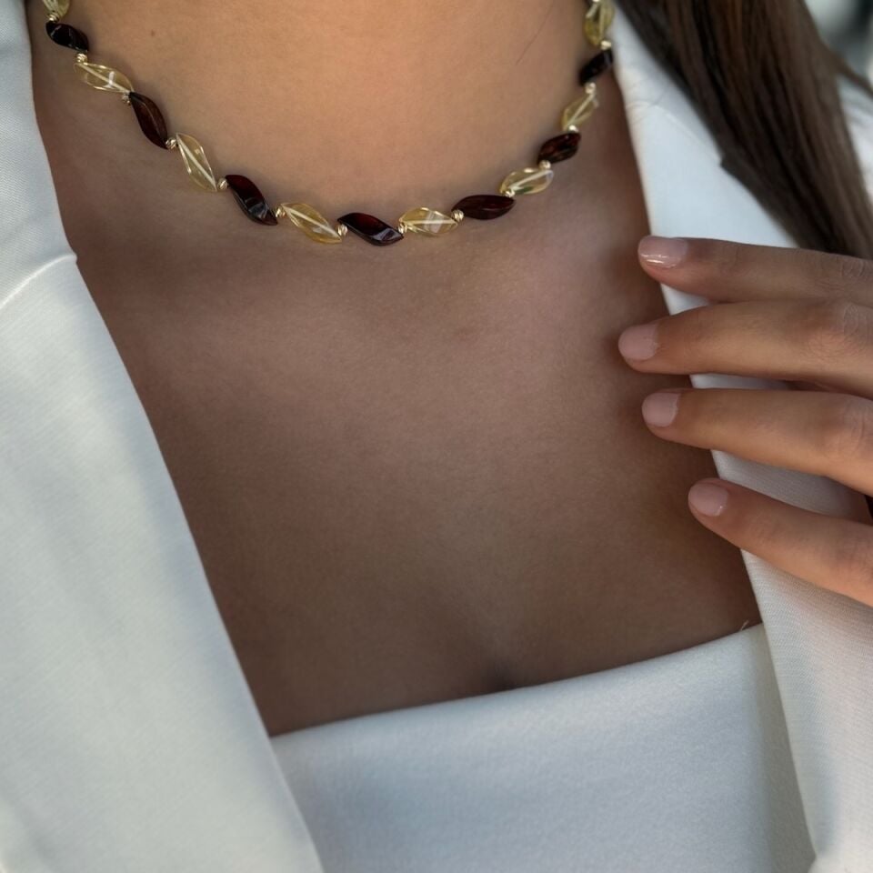 14 AYAR KEHRİBAR VE ALTIN TOPLU TASARIM KOLYE