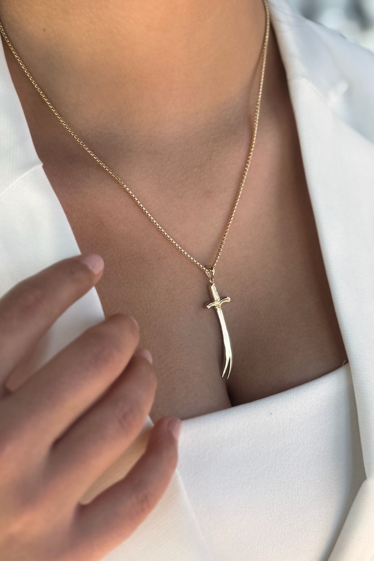 14 AYAR ZÜLFİKAR UÇLU ALTIN KOLYE