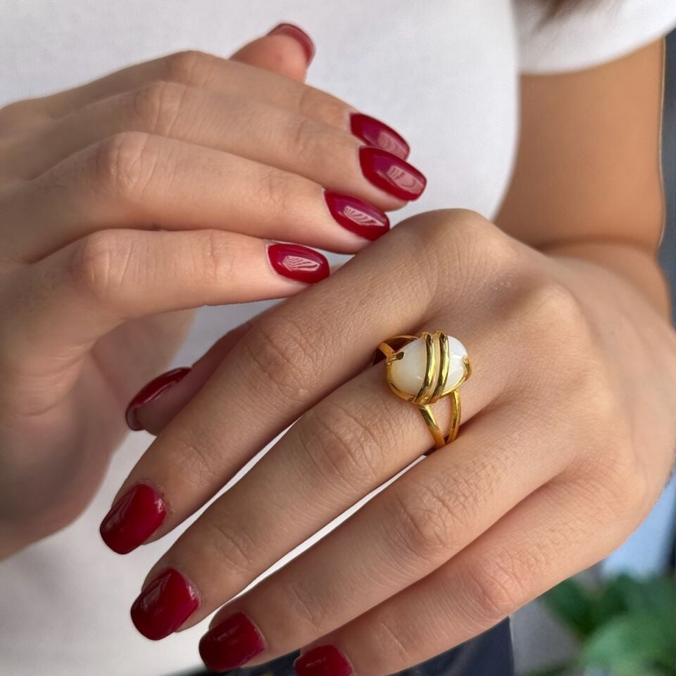 22 AYAR ÖZEL TASARIM AYTAŞI TAŞLI ALTIN YÜZÜK