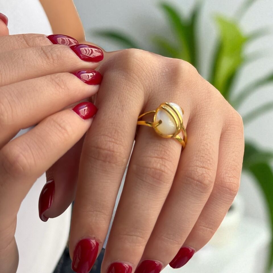 22 AYAR ÖZEL TASARIM AYTAŞI TAŞLI ALTIN YÜZÜK