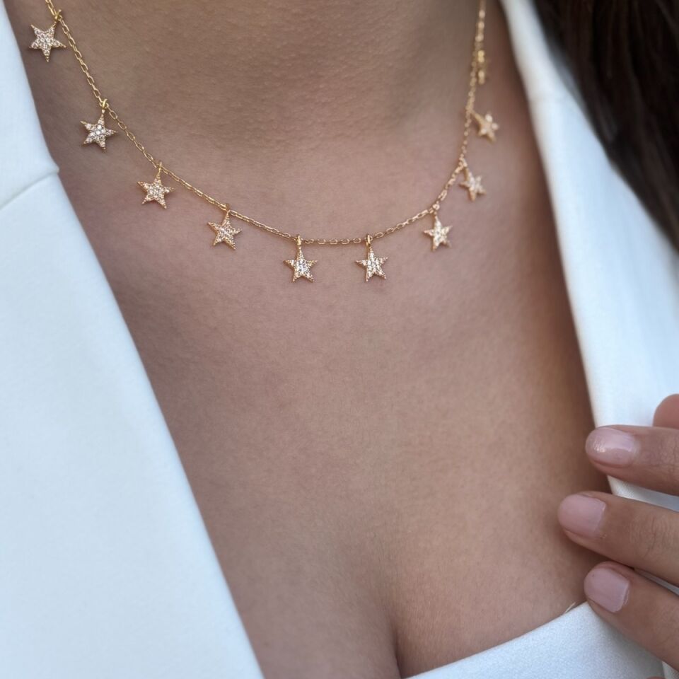 22 Ayar Yildiz Sallantili Altin Kolye