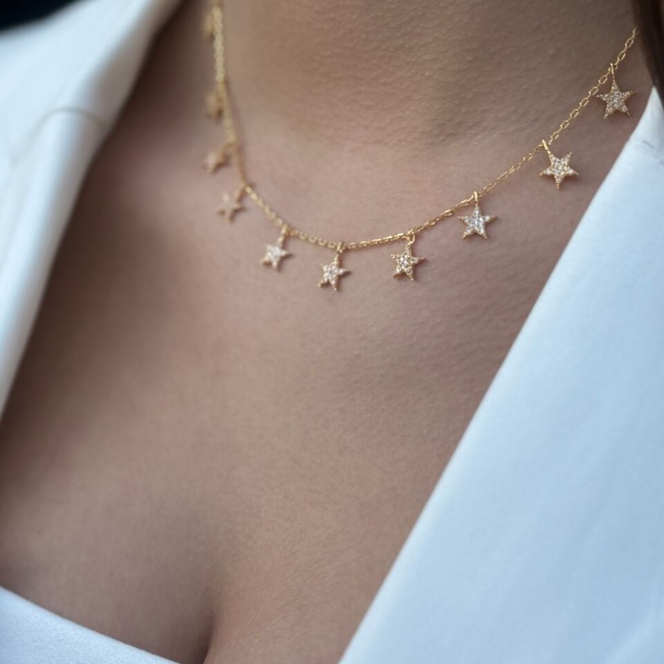 22 Ayar Yildiz Sallantili Altin Kolye