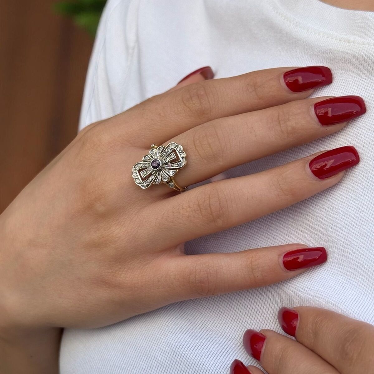 14 AYAR ANTİKA GÖRÜNÜMLÜ 0,22 CT PIRLANTA TAŞLI ALTIN YÜZÜK