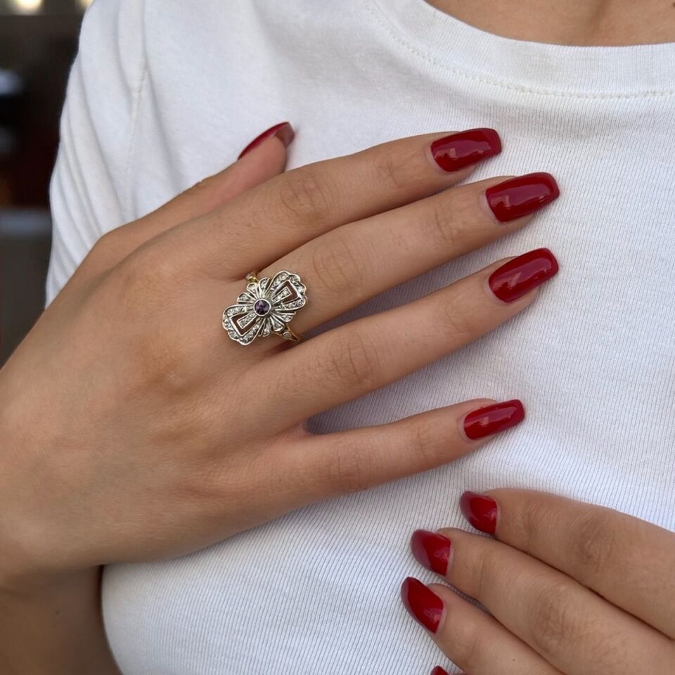 14 AYAR ANTİKA GÖRÜNÜMLÜ 0,22 CT PIRLANTA TAŞLI ALTIN YÜZÜK