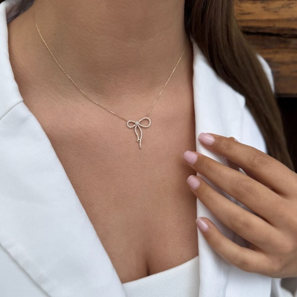 14 Ayar Taşlı Fiyonk Kolye