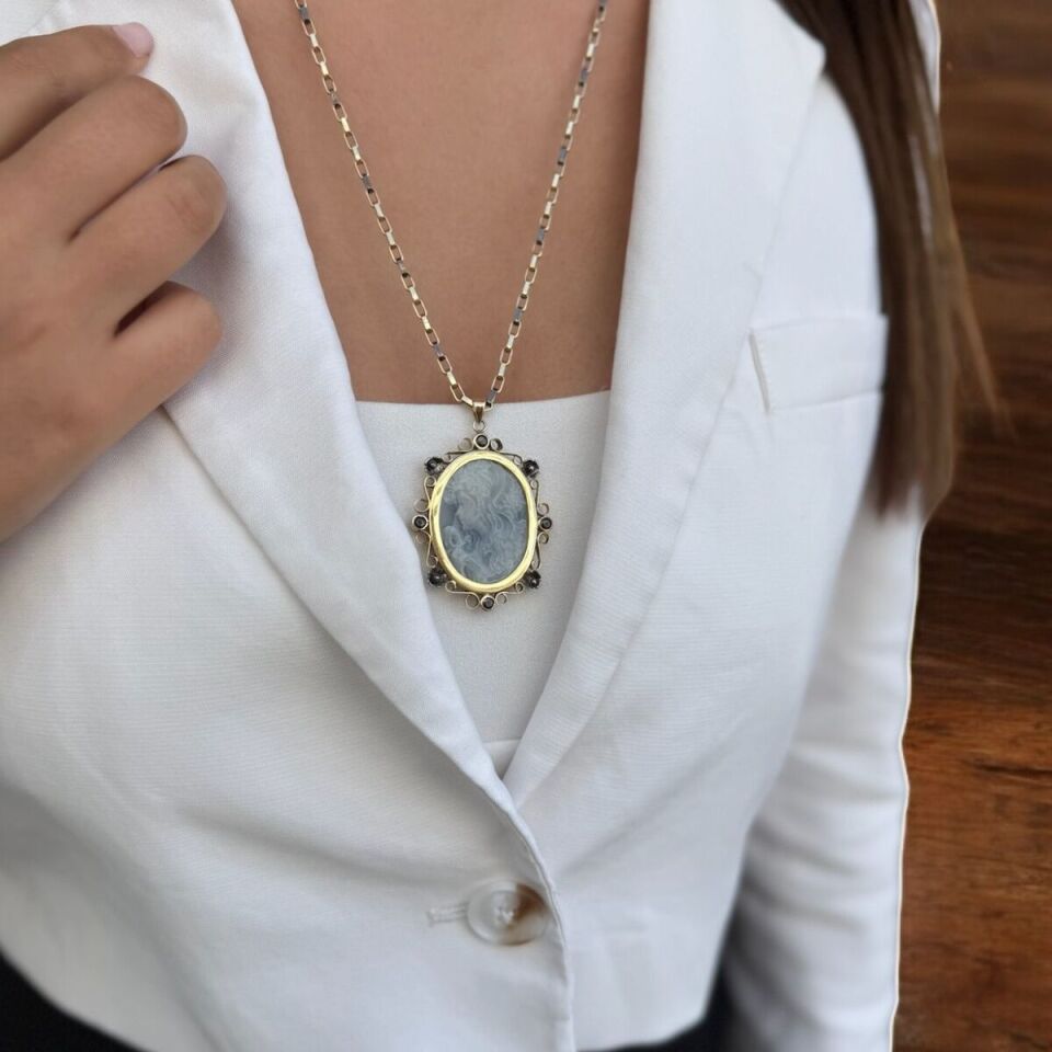 14 Ayar Cameo Taşlı Madalyon Altın Kolye