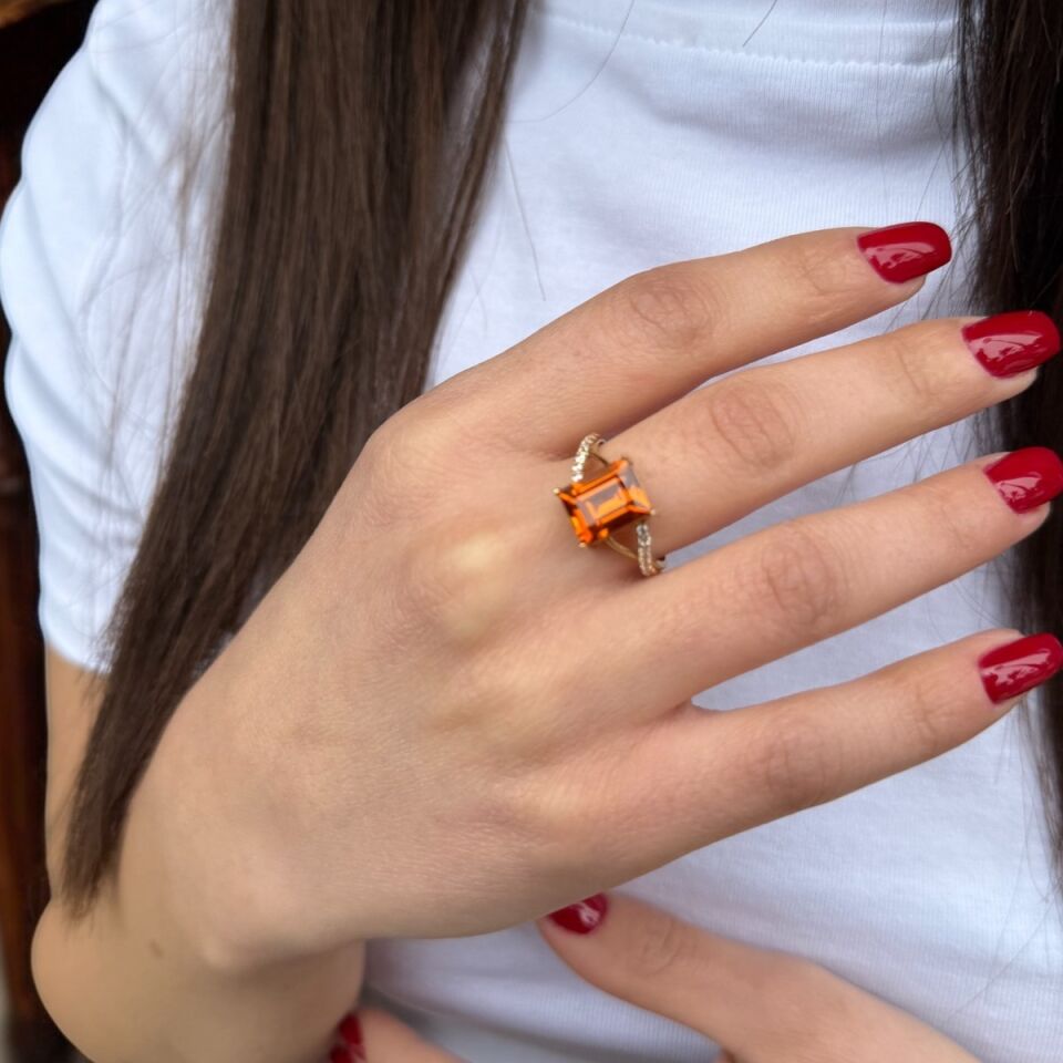 14 AYAR TOPAZ TAŞLI ALTIN YÜZÜK