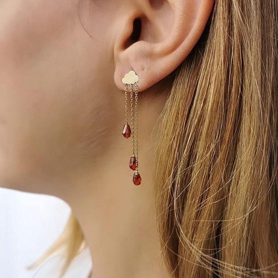14 Ayar Garnet Taşlı Bulut Altın Küpe
