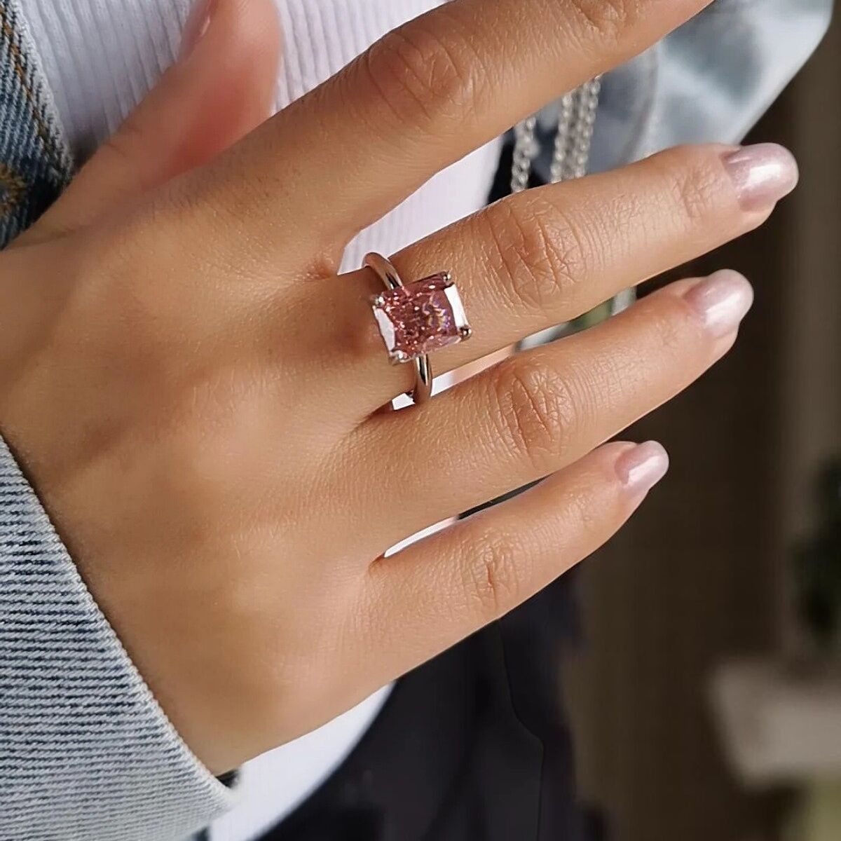 14 AYAR  PİNK KUVARS TAŞLI KENARLARI YARI BOMBELİ ÖZEL TASARIM BEYAZ ALTIN YÜZÜK