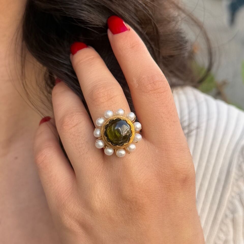 14 AYAR PERİDOT VE İNCİ TAŞLI ALTIN YÜZÜK